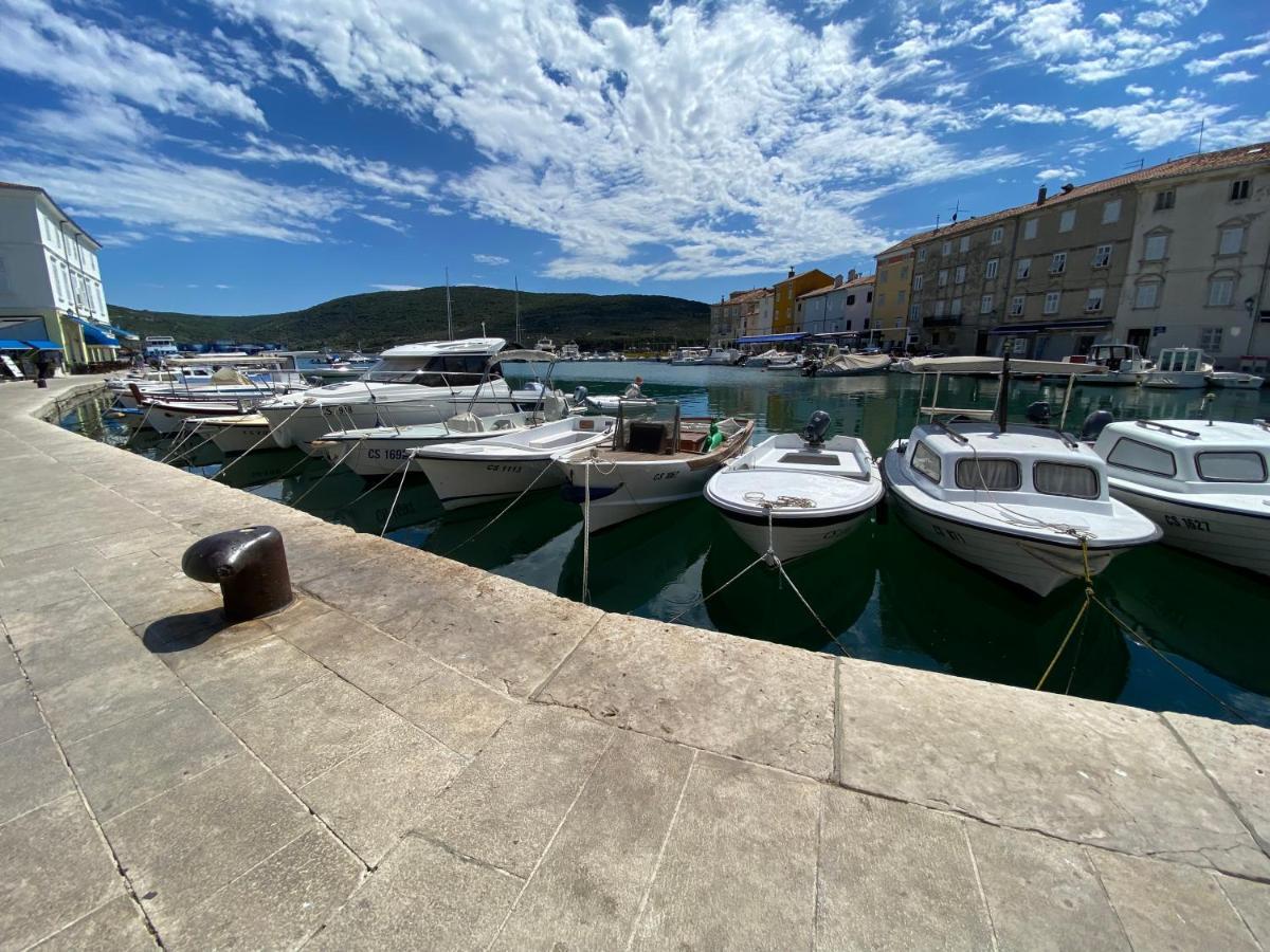 Apartment Augustini Cres Εξωτερικό φωτογραφία