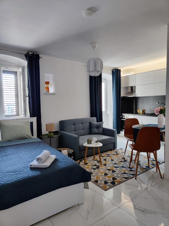 Apartment Augustini Cres Εξωτερικό φωτογραφία