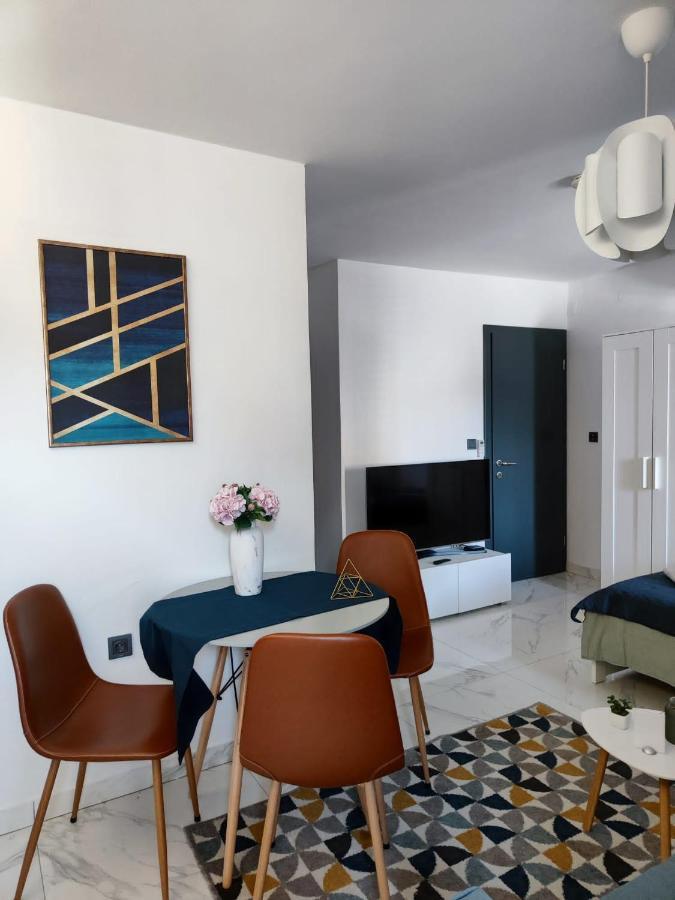 Apartment Augustini Cres Εξωτερικό φωτογραφία